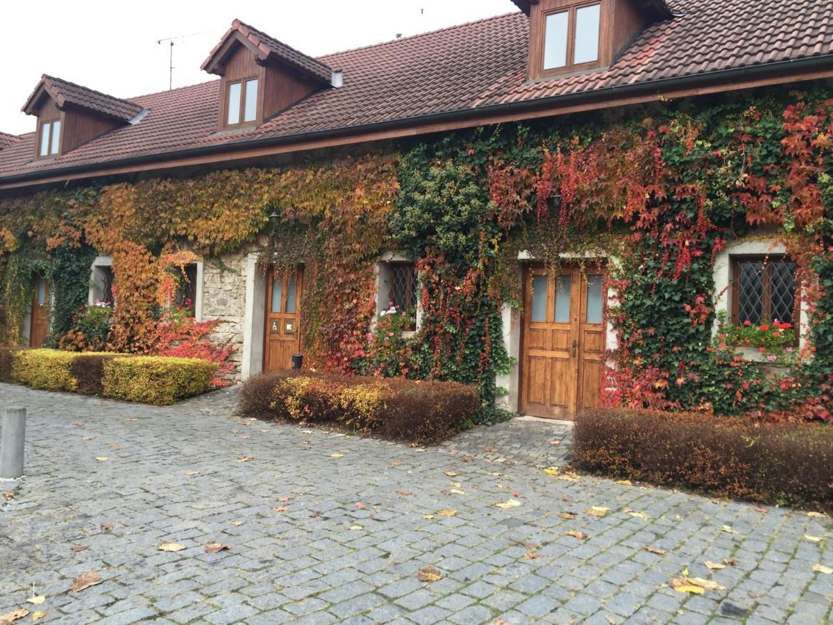 Penzion Ve Stoleti Loděnice Extérieur photo