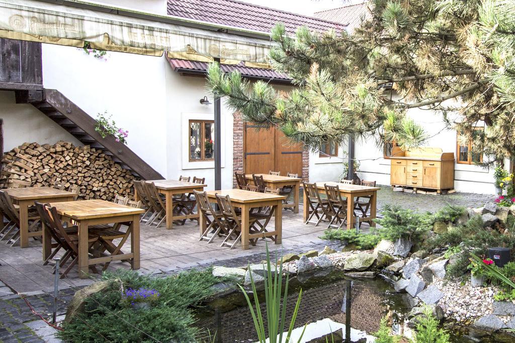 Penzion Ve Stoleti Loděnice Extérieur photo