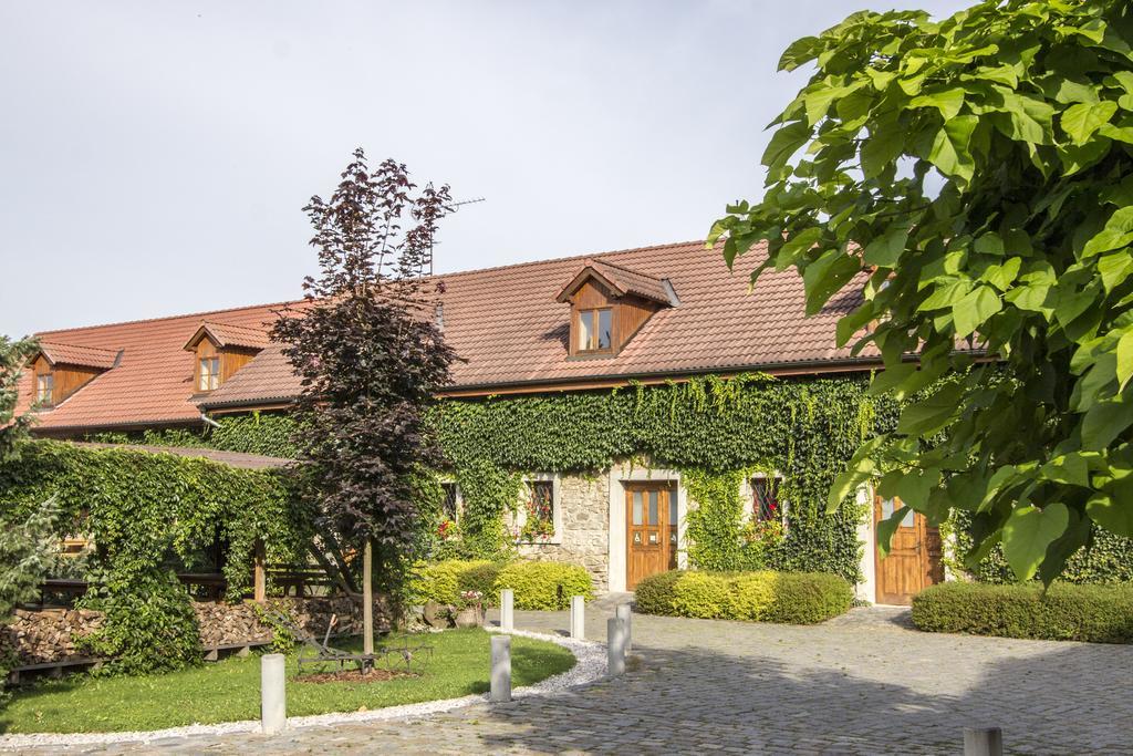 Penzion Ve Stoleti Loděnice Extérieur photo