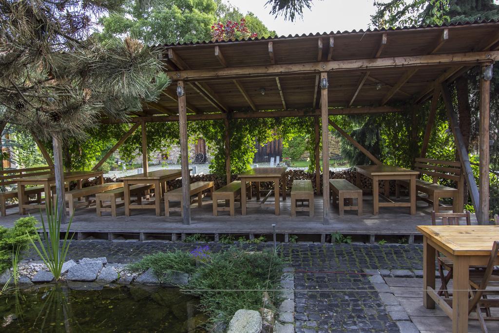 Penzion Ve Stoleti Loděnice Extérieur photo